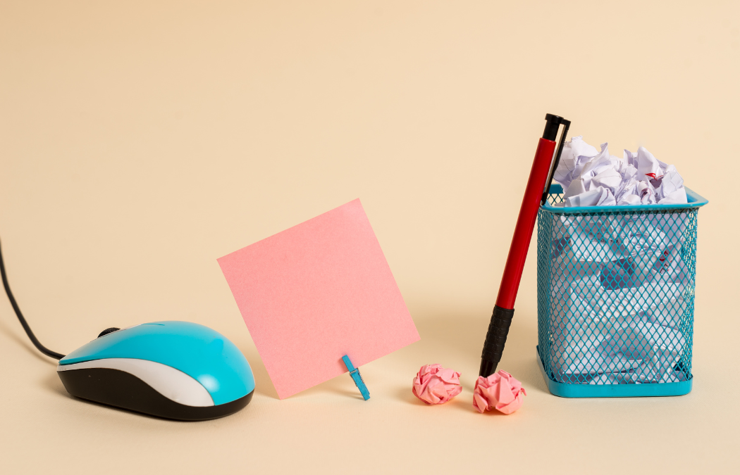 Mini Trash Bin